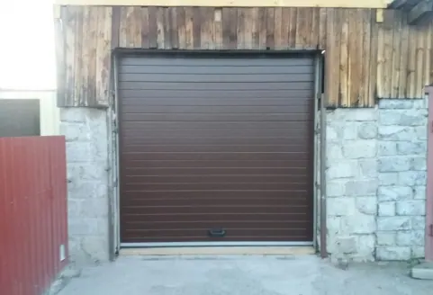 Монтаж секционных ворот Damast 2400х2500